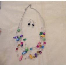 Dabīgo akmeņu kaklarota un auskari